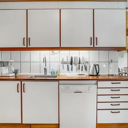 3 Bedroom Stunning In *